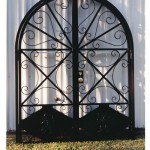 Double Arch Top Gate With Griffin Detail